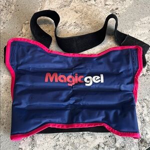 Magic Gel Hip Ice Pack in Blue and Pink
